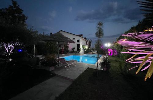 Dajt Villa | Luxury Villa - Dar Al Shams 01