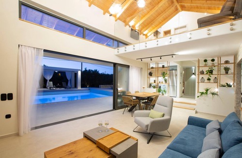 Agios Ioannis Villa | LUXURY VILLA KARIDIA