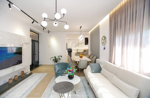 Orikum Villa | Luxury Villa with Stunning Views in Vlore