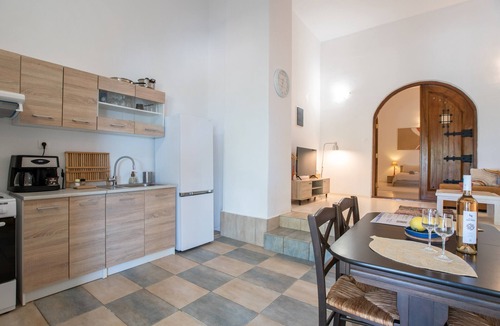 Paros Apartment | Maggano Apartments 2 – A peaceful, family-run stay in Angairiá, Paros