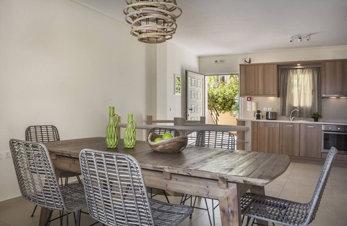 Karavomylos Apartment | Maisonette Amaryllis - Meliti