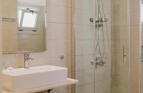 Livadi Hotel | Maistrali