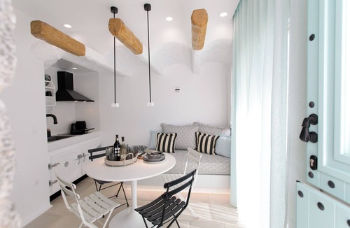 Agia Anna House | Majo Suites Hotel