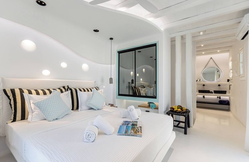 Agia Anna House | Majo Suites Hotel