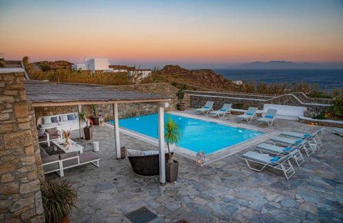 Paraga Villa | Mando Pool Villas w Sea Views - Five Bedrooms