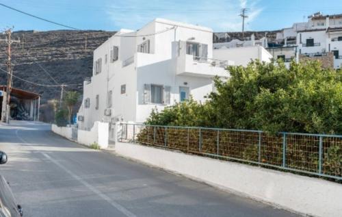 Merichas Apartment | Marbil Irida