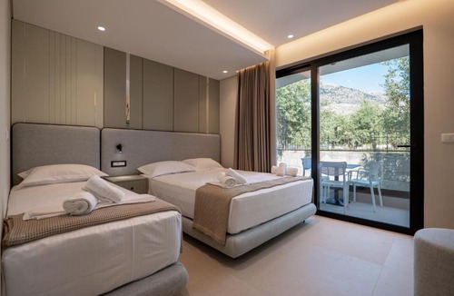 Borsh Apartment | Marea Suites Borsh