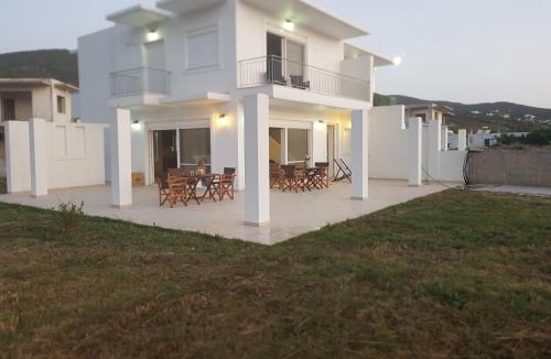Karystos Apartment | MAREMARI VILLA