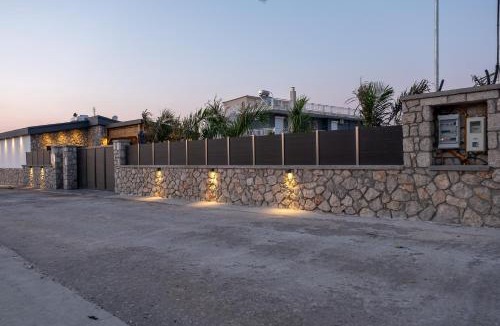 Soroni Villa | Maria - Christina House