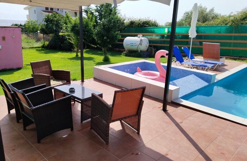 Nea Skioni Apartment | Maria Lemoni swimming pool apartment