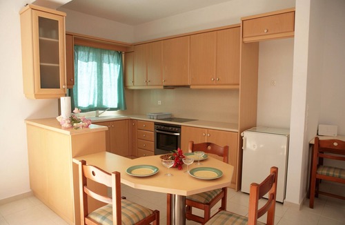 Mirtos Apartment | Maria Suite 1 Apartment with Sea View, Wi-Fi, and Air Conditioning