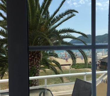 Nea Iraklitsa Hotel | Marinis Boutique Rooms