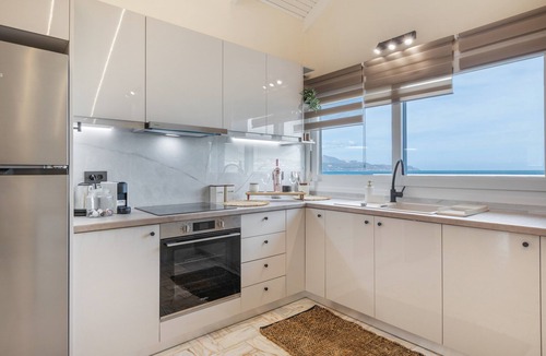 Kalyves Apartment | Mario Luxury Seafront Penthouse with Jacuzzi