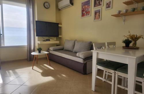 Shkembi i Kavajes Apartment | Matin Apartment Sea View