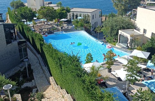 Orikum Villa | Matthews Beach House