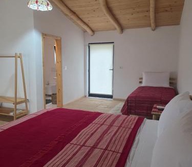 Sakës House | Me Ra, Mrizi Zanave