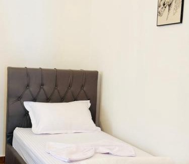 Lazarat House | Meadow Of Stars house