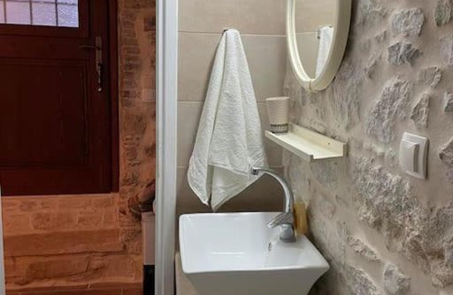 Kalamoti Apartment | Medieval Country House in Mastichochoria