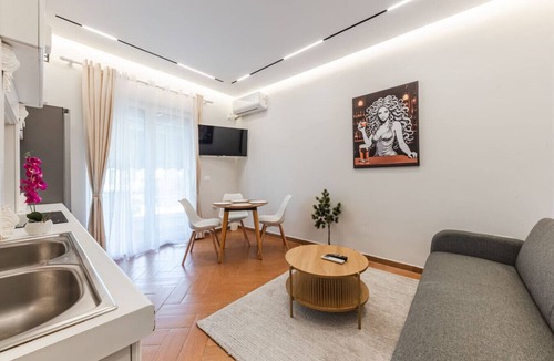 Tirana Apartment | Meduza Apartment by Kondo Stays