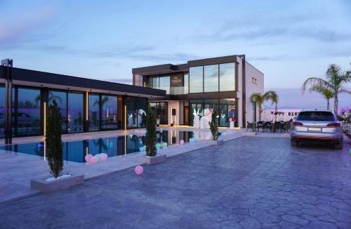 Rrushkull Villa | Mega Luxury Villa