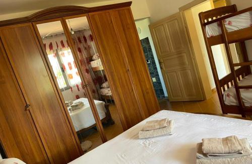 Sakës House | Mekli Guesthouse