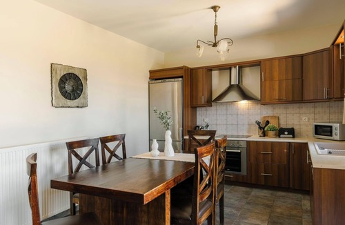Manganos Villa | Melanthi - Three Bedroom Villa, Sleeps 6