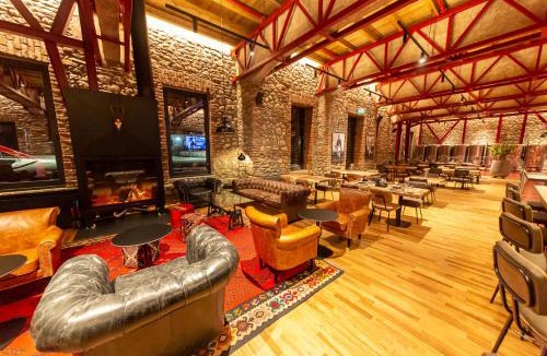 Leskovik Hotel | Melesin Distillery