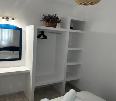Agios Romanos Apartment | Meltemi Tinos