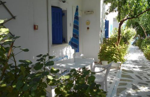Marathokampos Apartment | Meltemia Studios