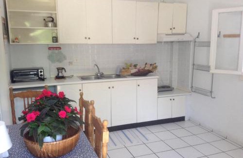 Marathokampos Apartment | Meltemia Studios