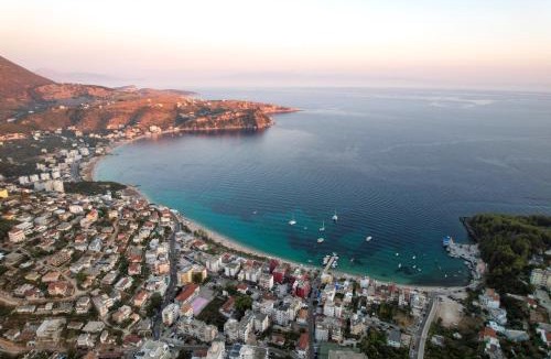 Himare Hotel | Mema Rooms