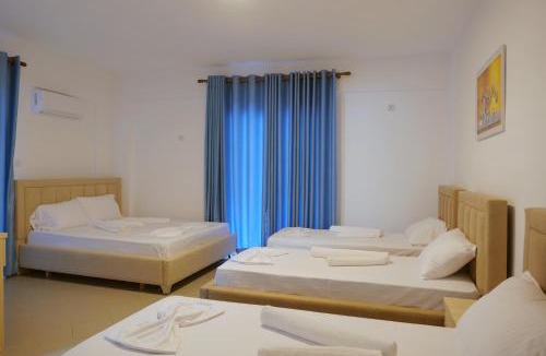 Himare Hotel | Mema Rooms
