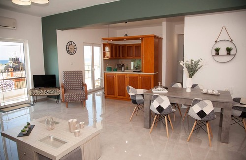 Gazi Apartment | Meraki Beautiful apartment near the Sea