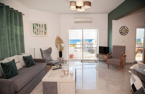 Gazi Apartment | Meraki Beautiful apartment near the Sea