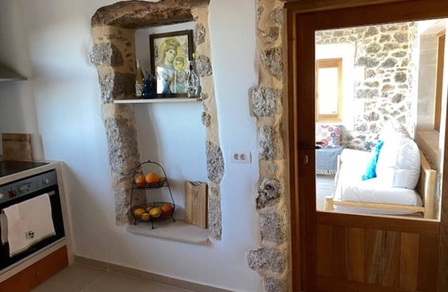 Mirthios Apartment | Meraki - Luxury Apartment in Cara with Ocean Views