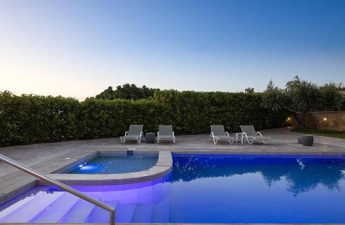Asteri Villa | Merastri Villa a Peaceful Retreat! by Rentado