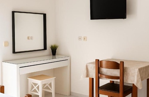 Kremasti Apartment | Merryland Studios & Apartments