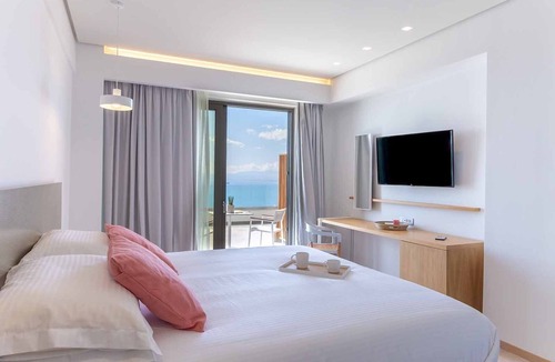 Diasella Hotel | Messinian Icon