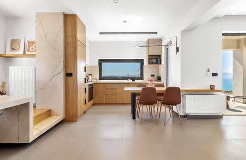 Platanias Town Villa | Mezcal Jacuzzi Villa in Chania | Alectrona Living Crete