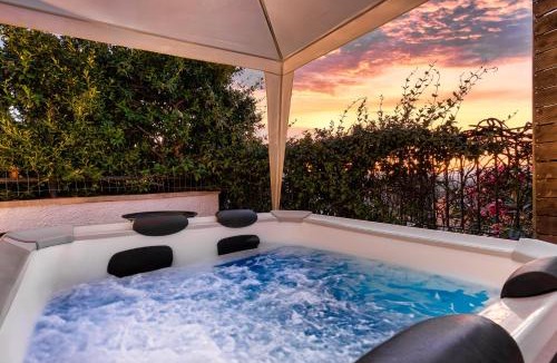 Alepou House | Mi Casa - Serene Garden Retreat, 2 bedroom house