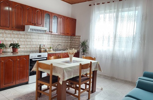 Divjake House | Mia Guest House | Simple, green & spacious villa