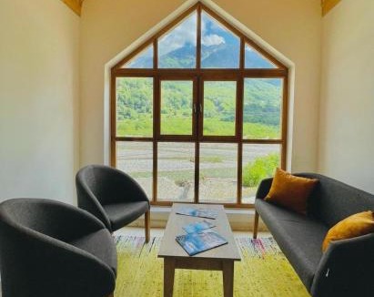 Okol Hotel | Mik Hotel Vermoshi