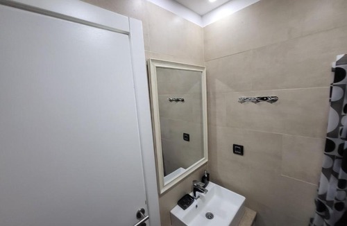 Leposaviq District Apartment | Milmari Vesela Apartment P71
