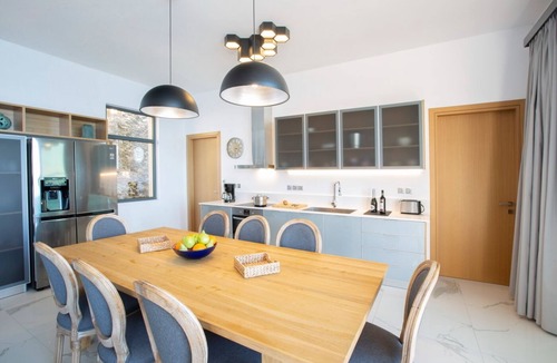 Agios Nikitas Villa | Milos Bay Villas - Brand new modern villa with spectacular views of Milos Beach