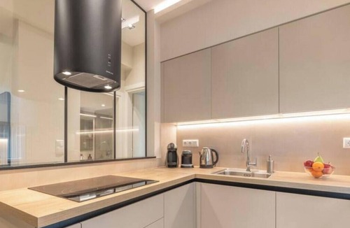 Thissio Apartment | Minimal 2-BDR Apt Near Acropolis By The Homis