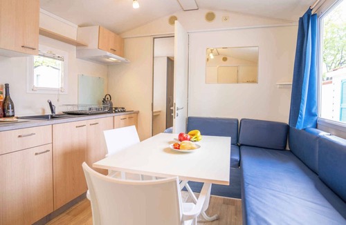 Sami House | Mobilehome with air conditioning, terrace and pool