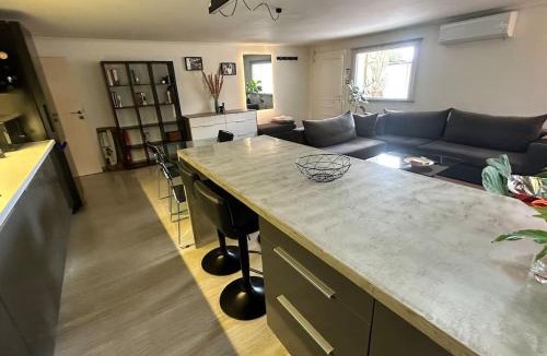 Velon Apartment | Modern and cozy apartment