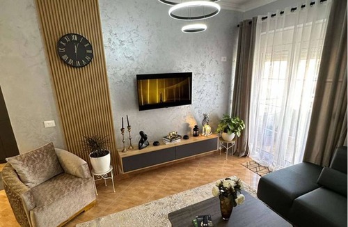 Mbrostar-Urë Apartment | Modern and elegant apartment