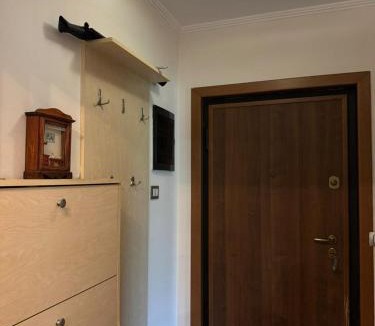 Blloku Apartment | Modern Apartment in City Center- Bllok