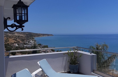 Keratokambos Apartment | Modern Apartment, sunny, with a unique view of the Cretan sea!